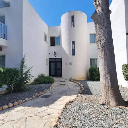 Gardens Mimoza 209 * بافوس