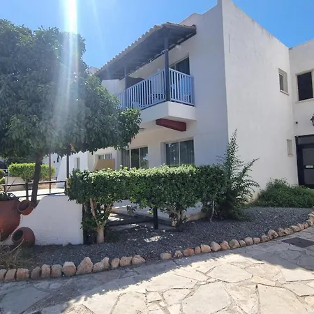 Gardens Mimoza 209 * بافوس