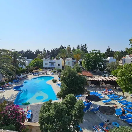 Gardens Mimoza 209 * بافوس